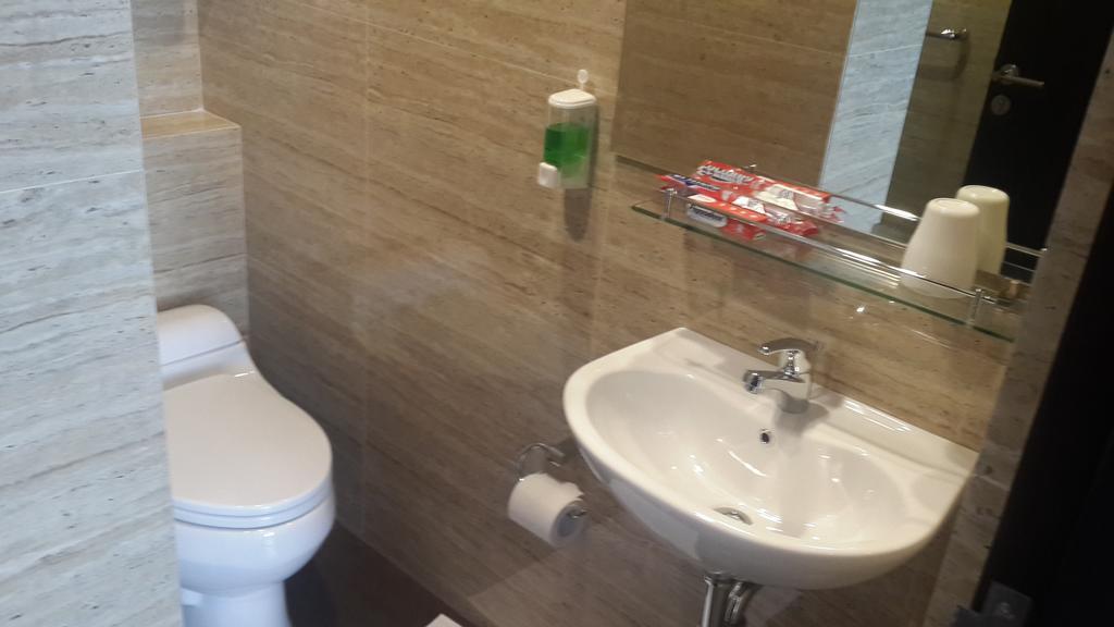 ホテル Dago Teuku Angkasa 14 バンドゥン 部屋 写真