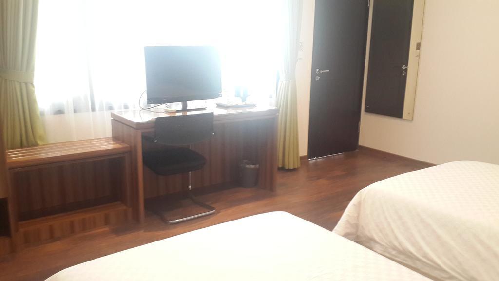 ホテル Dago Teuku Angkasa 14 バンドゥン 部屋 写真